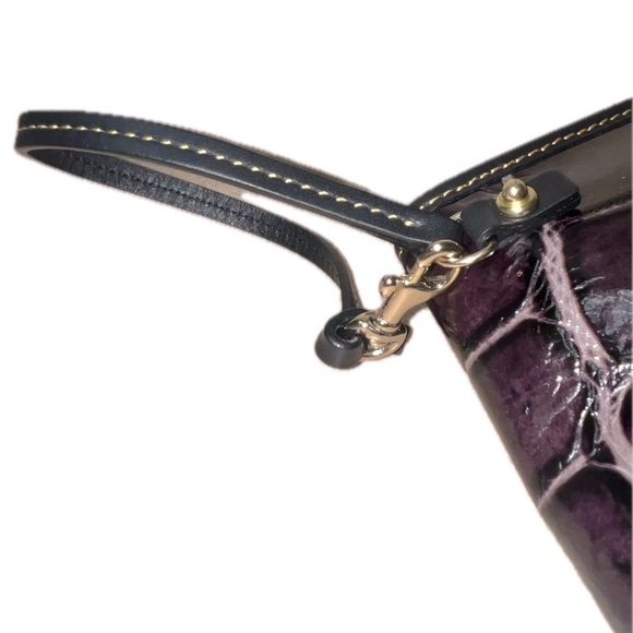 Dooney & Bourke Nile Collection Leather Wristlet Black & Croc Purple Leather - Picture 9 of 13